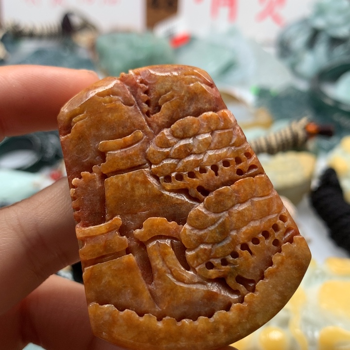 翡翠颈饰未镶嵌保真天然A货翡翠