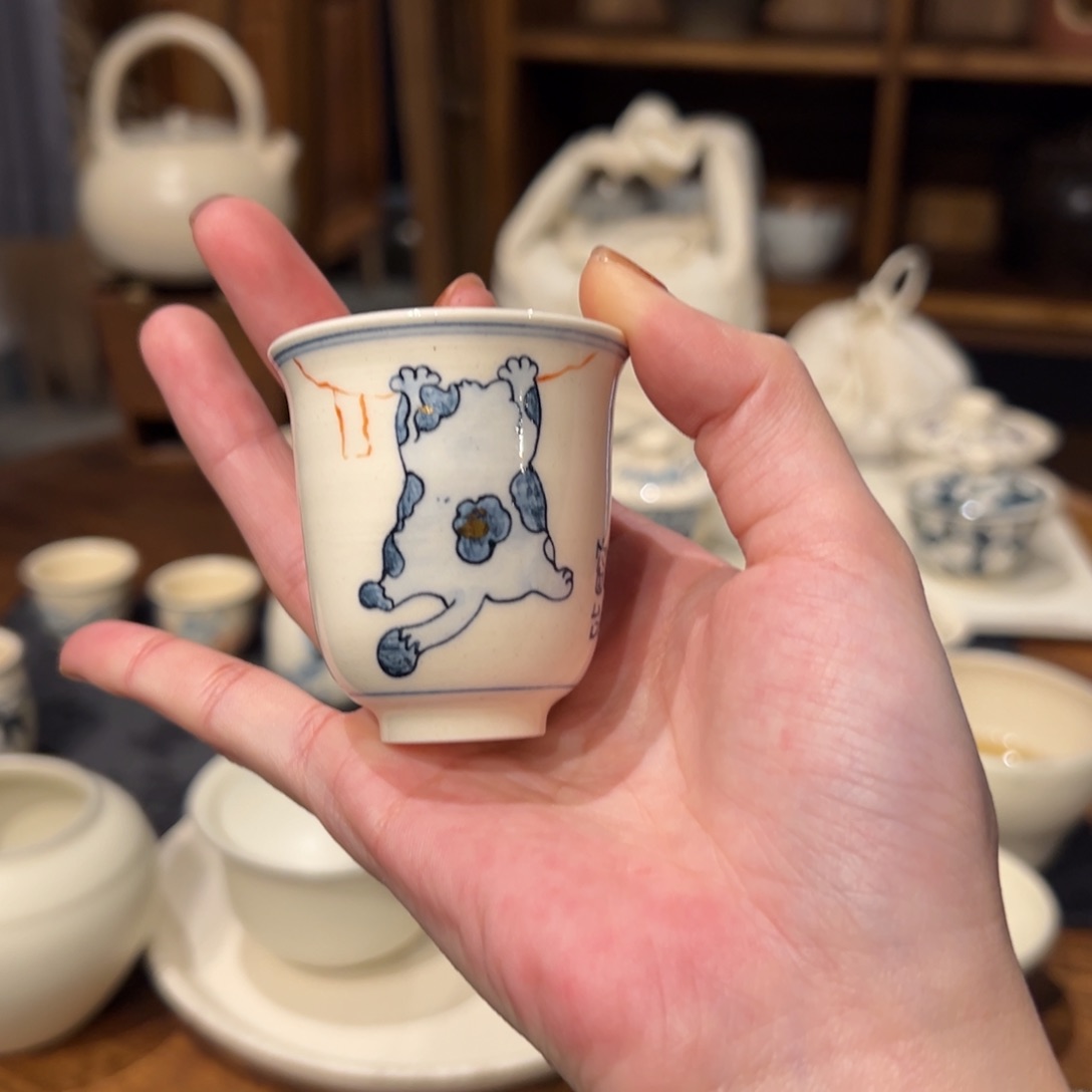 摆件陶瓷。     陶瓷。    