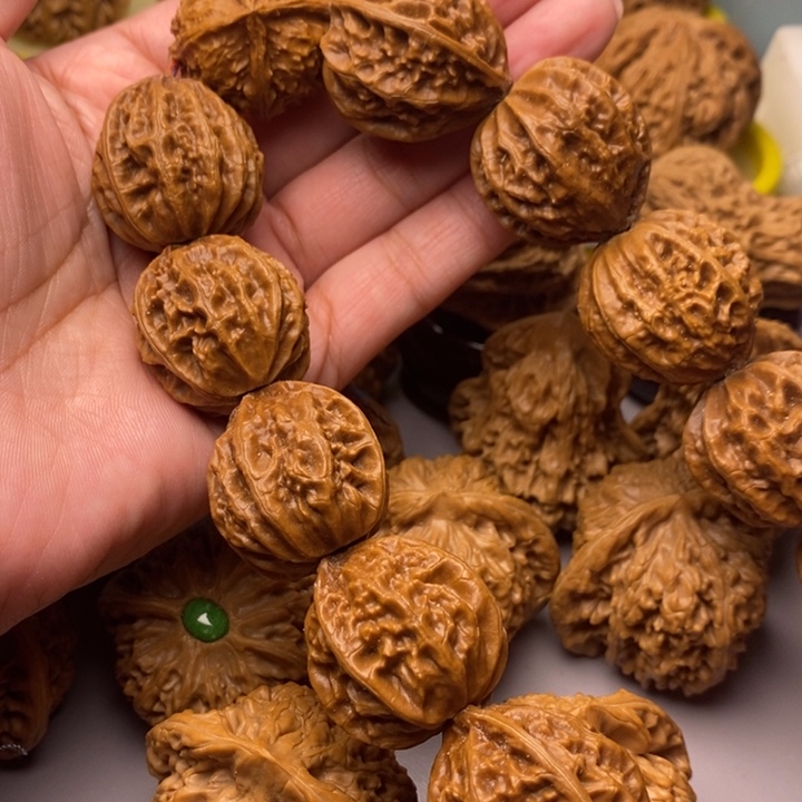 文玩核桃把件手持