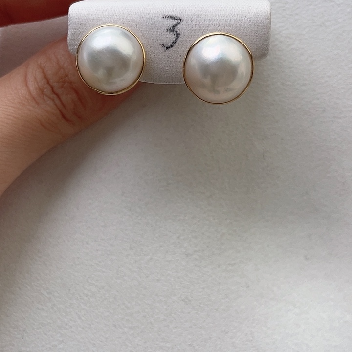 耳饰18K金镶嵌拼合珍珠（马贝珠）1