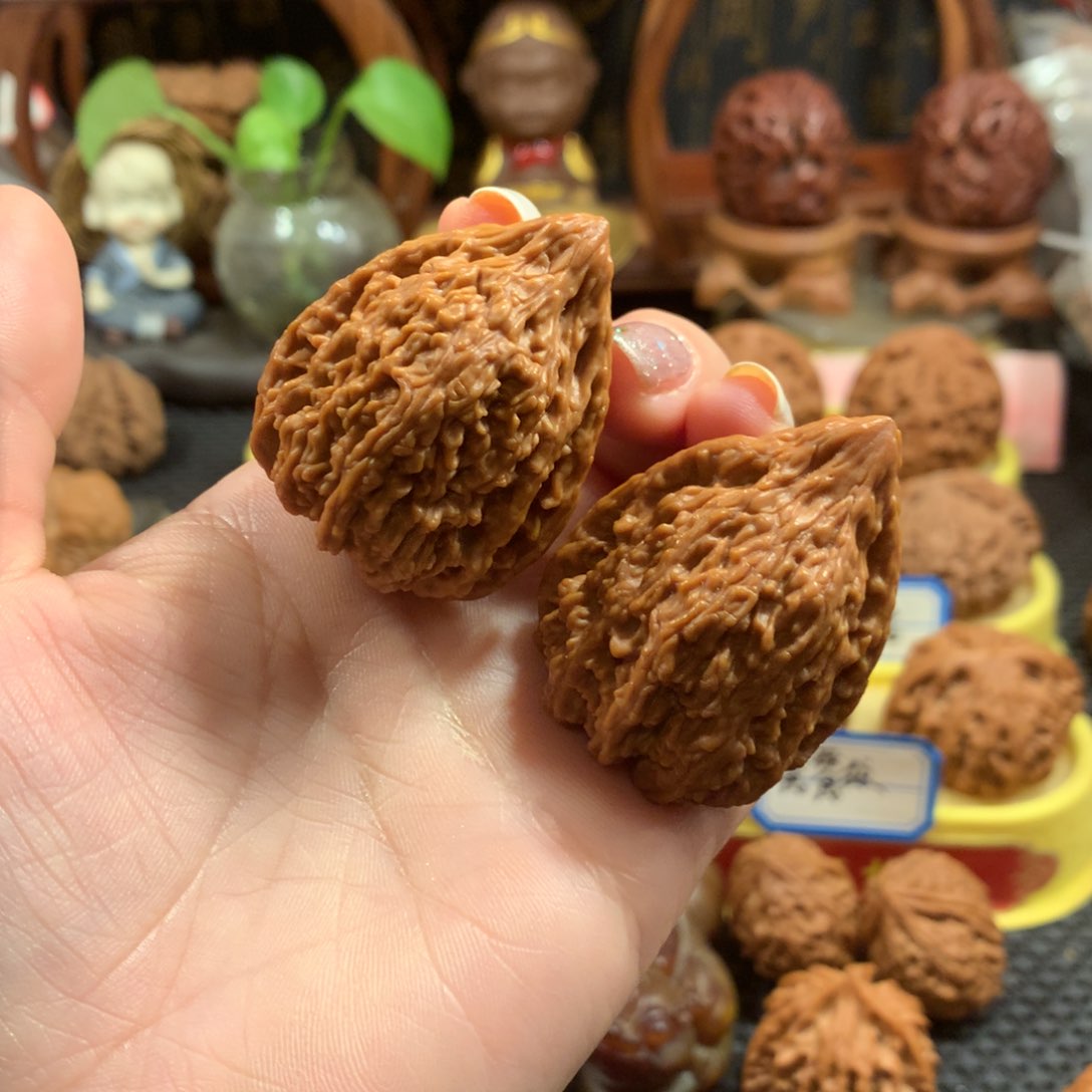 文玩核桃把件塔尖