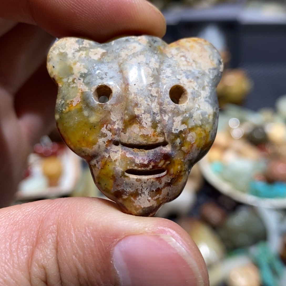 和田玉颈饰未镶嵌