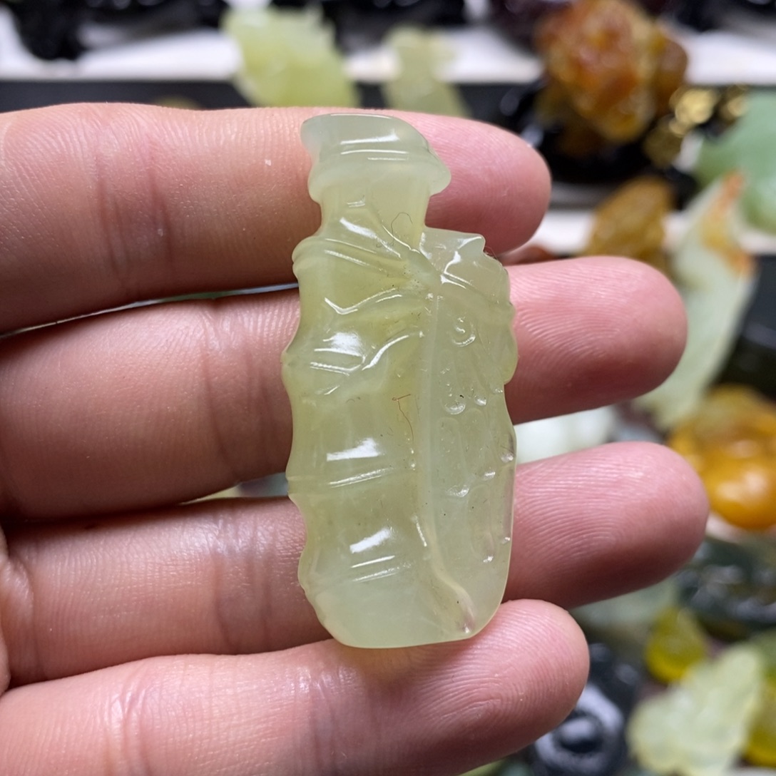 岫玉竹子蝉吊坠未镶嵌
