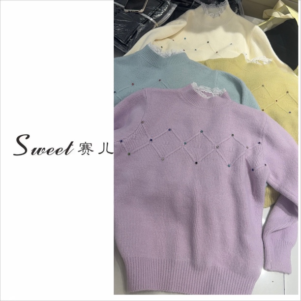【赛儿专属】｛4715｝韩系半高领水貂绒加厚蕾丝领烫钻针织毛衫