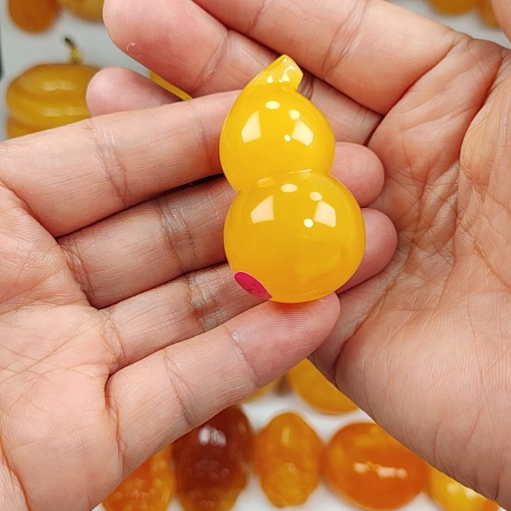 蜜蜡吊坠(赠链)未镶嵌