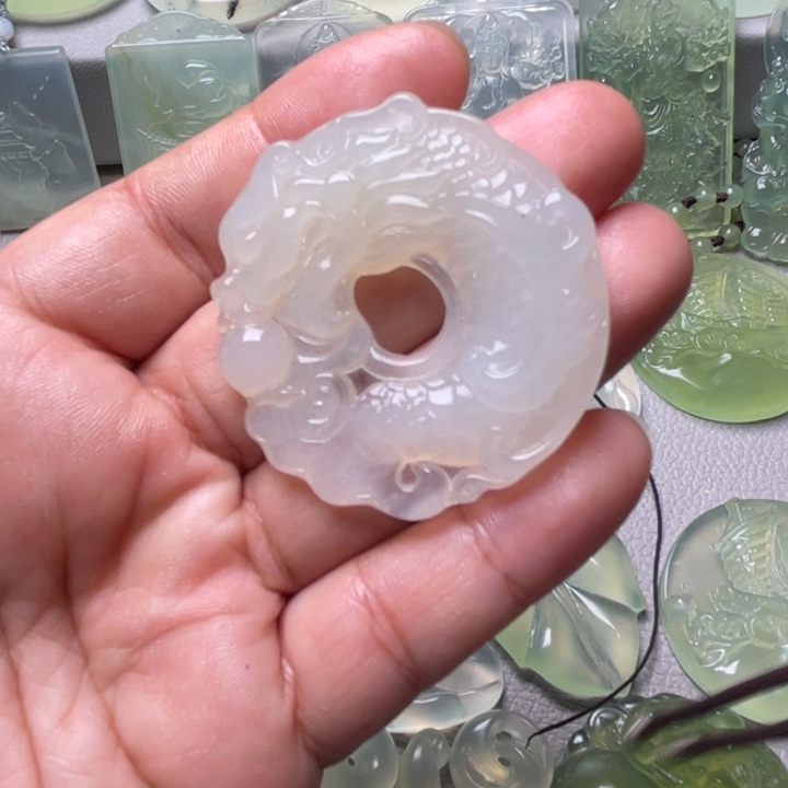 十***方岫玉未镶嵌吊坠(赠链)