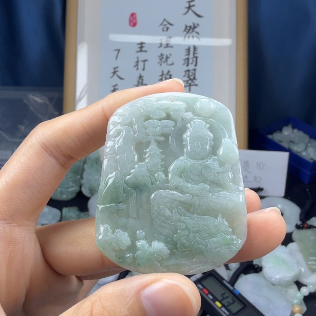 翡翠未镶嵌颈饰翡翠