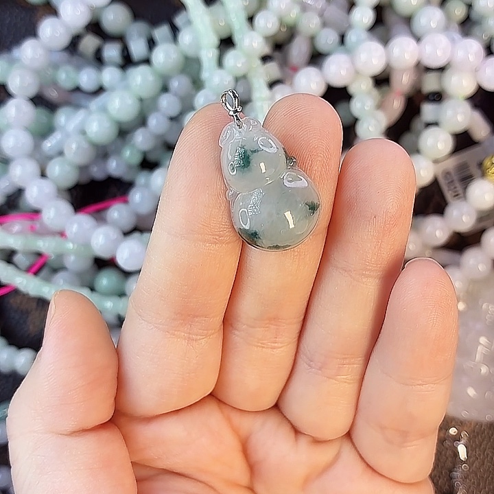 翡翠未镶嵌挂件9865