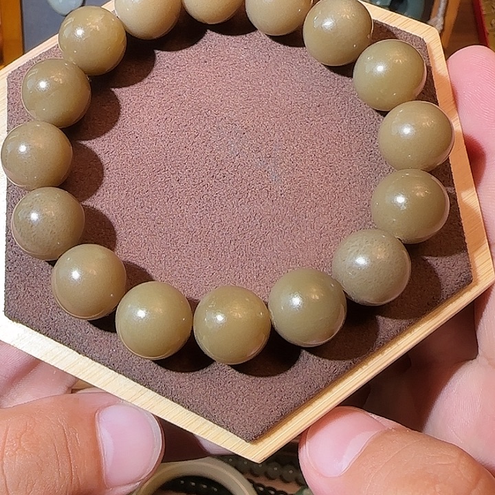 手链未镶嵌和田玉