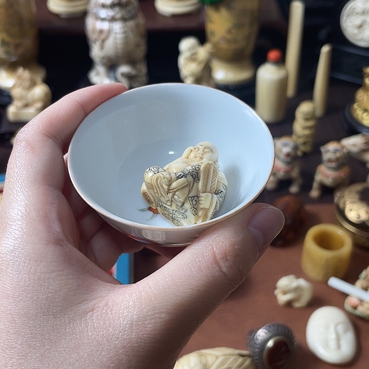 金***三瓷片漂亮精品雕刻工艺品