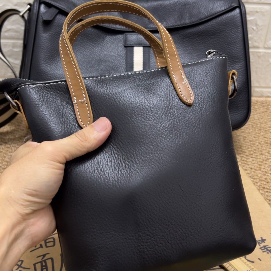 【闪购商品】头层牛皮黑色