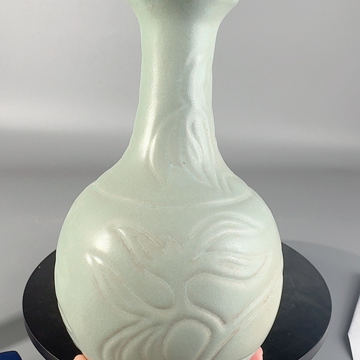 汝窑赏瓶品相完美