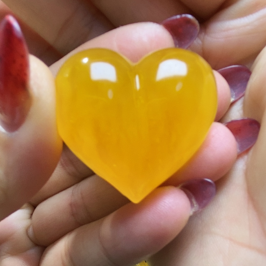 蜜蜡未镶嵌珠宝奇石