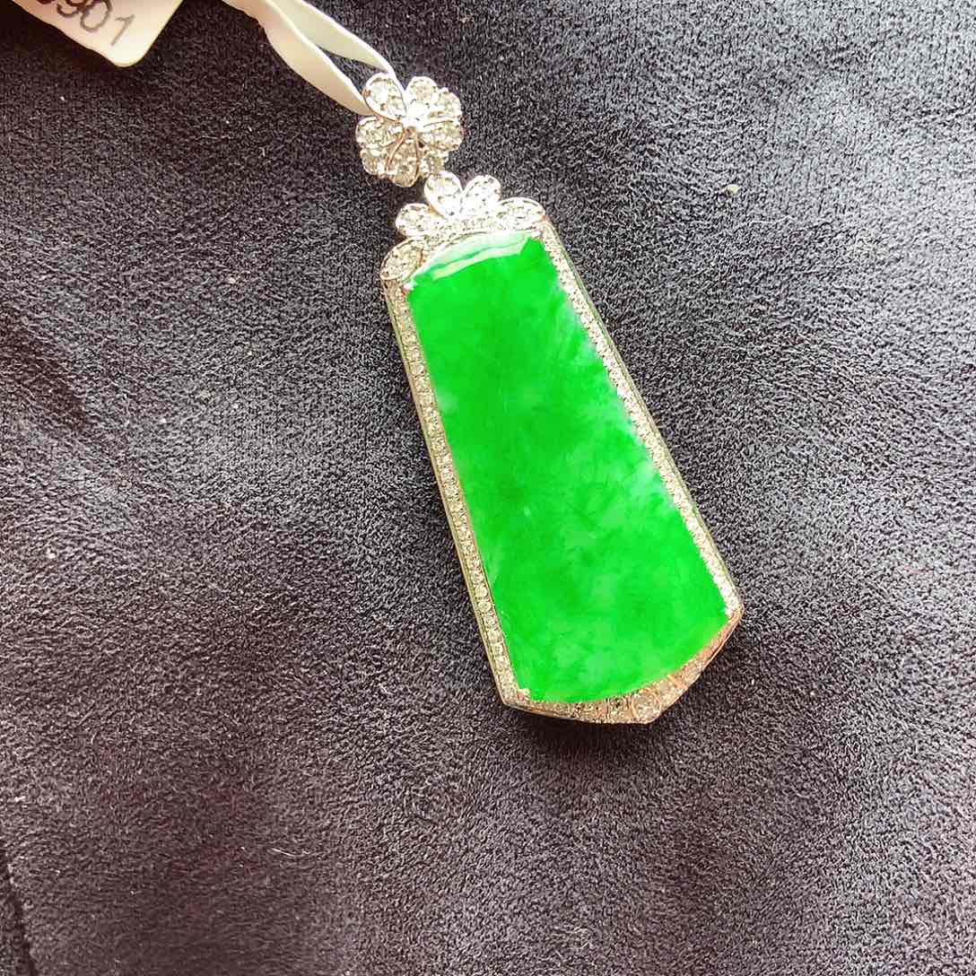 翡翠颈饰18K金镶嵌上新