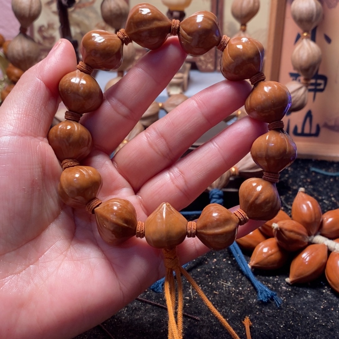 手串/手链橄榄核1.9鸡血蜜桃