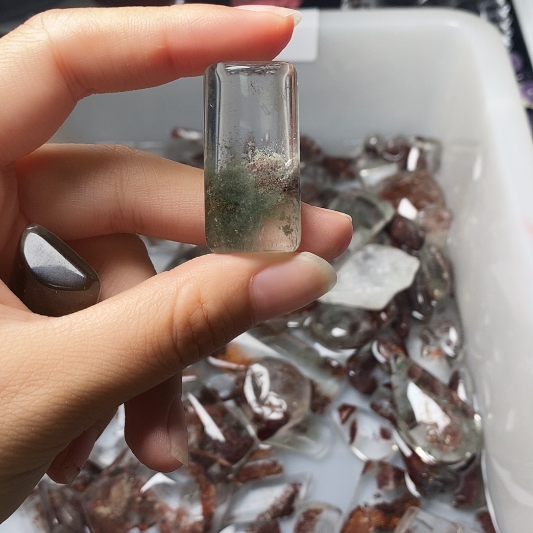 窝***疼银S925镶嵌颈饰水晶