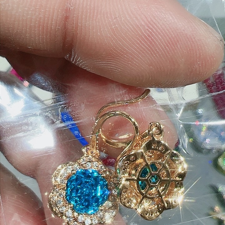 红宝石颈饰未镶嵌