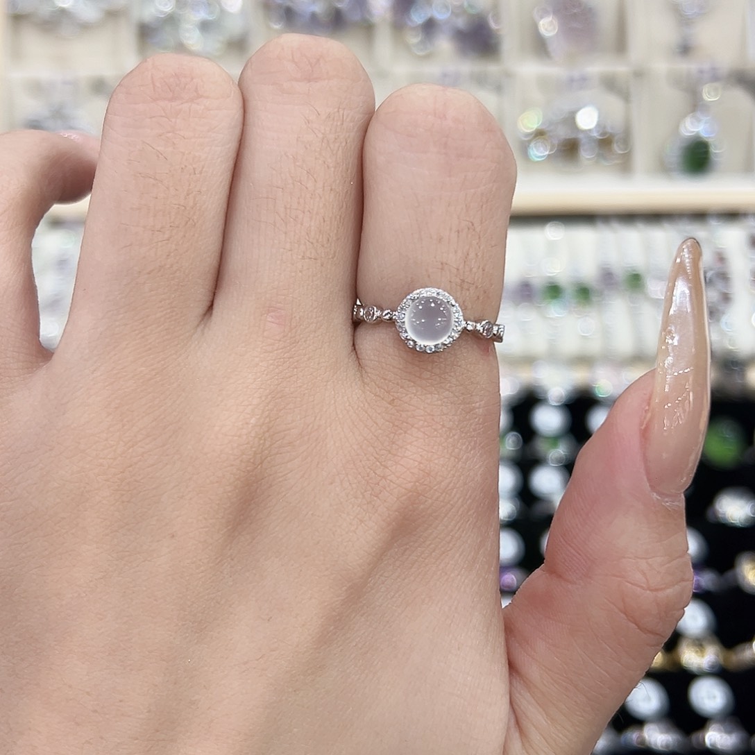 给***饭岫玉银S925镶嵌戒指