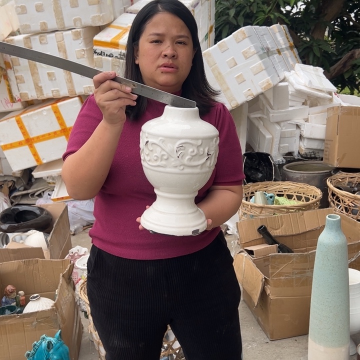 摆件高度26厘米口径6高度厘米微瑕捡漏针眼