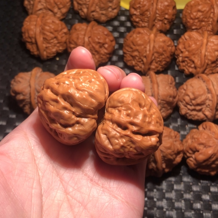 魂***绕把件文玩核桃三角蛙