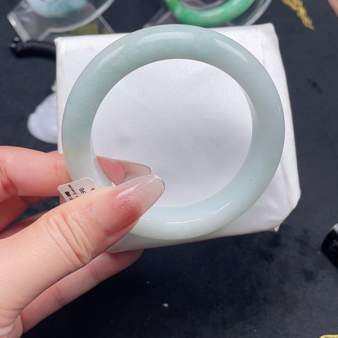 翡翠未镶嵌手镯034