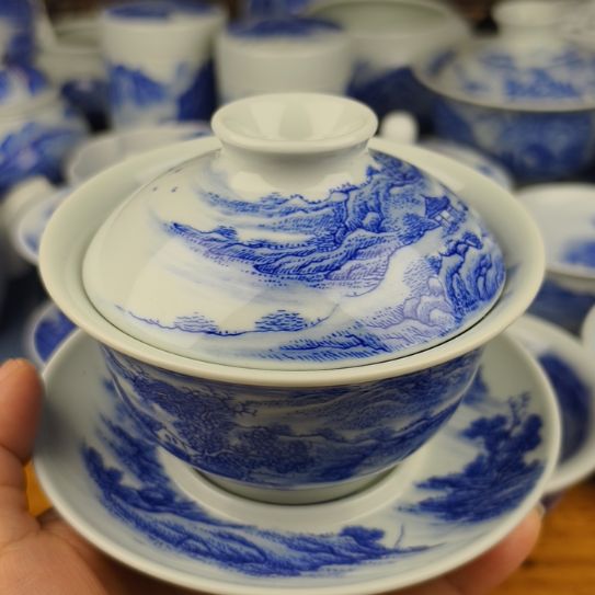 迷***盡纯手工手绘青花山水三才盖碗（微瑕）