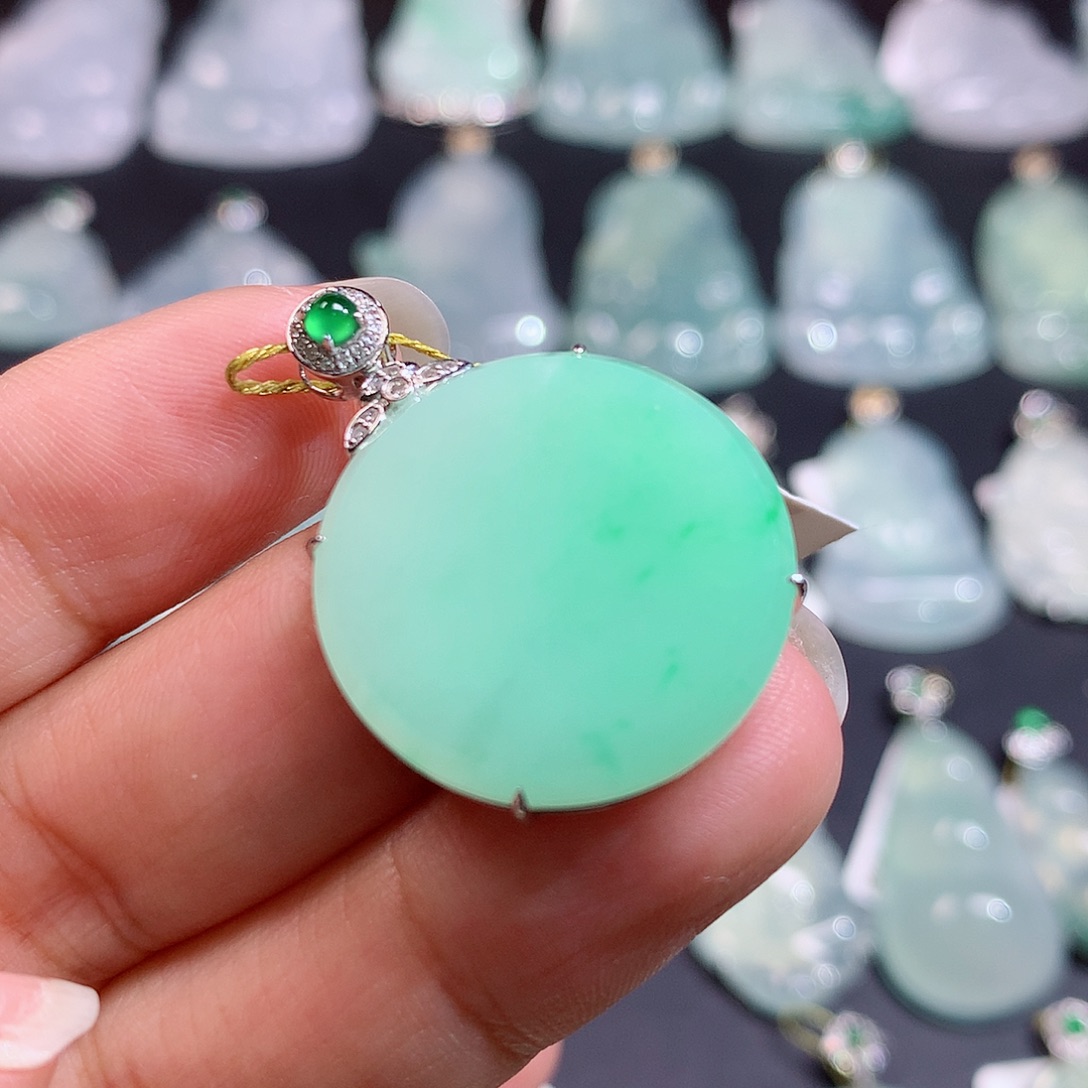 风***帆翡翠18K金镶嵌颈饰