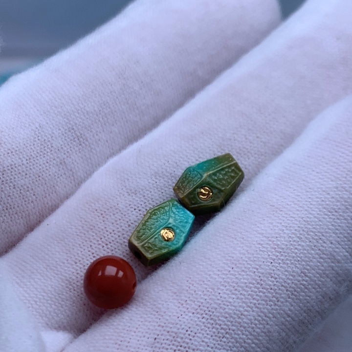 南红玛瑙未镶嵌珠宝奇石