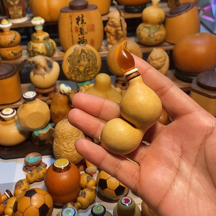 肥蚂蚁弯腰葫芦葫芦