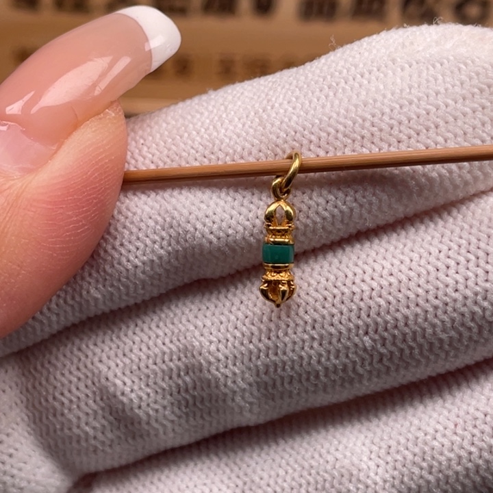 绿松石18K金镶嵌珠宝奇石3.2