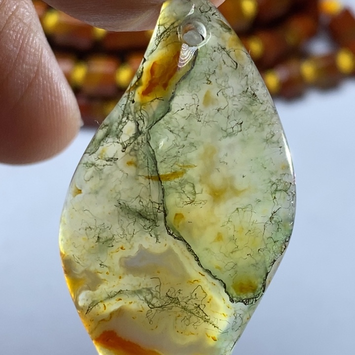 玛瑙/玉髓颈饰未镶嵌