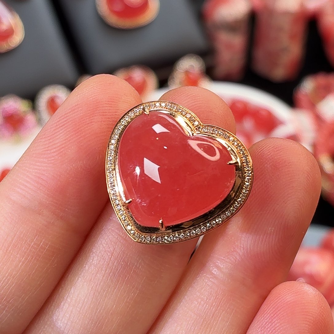 菱锰矿（红纹石）18K金镶嵌戒指