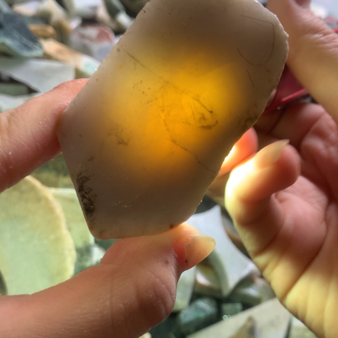 翡翠颈饰未镶嵌缅甸翡翠