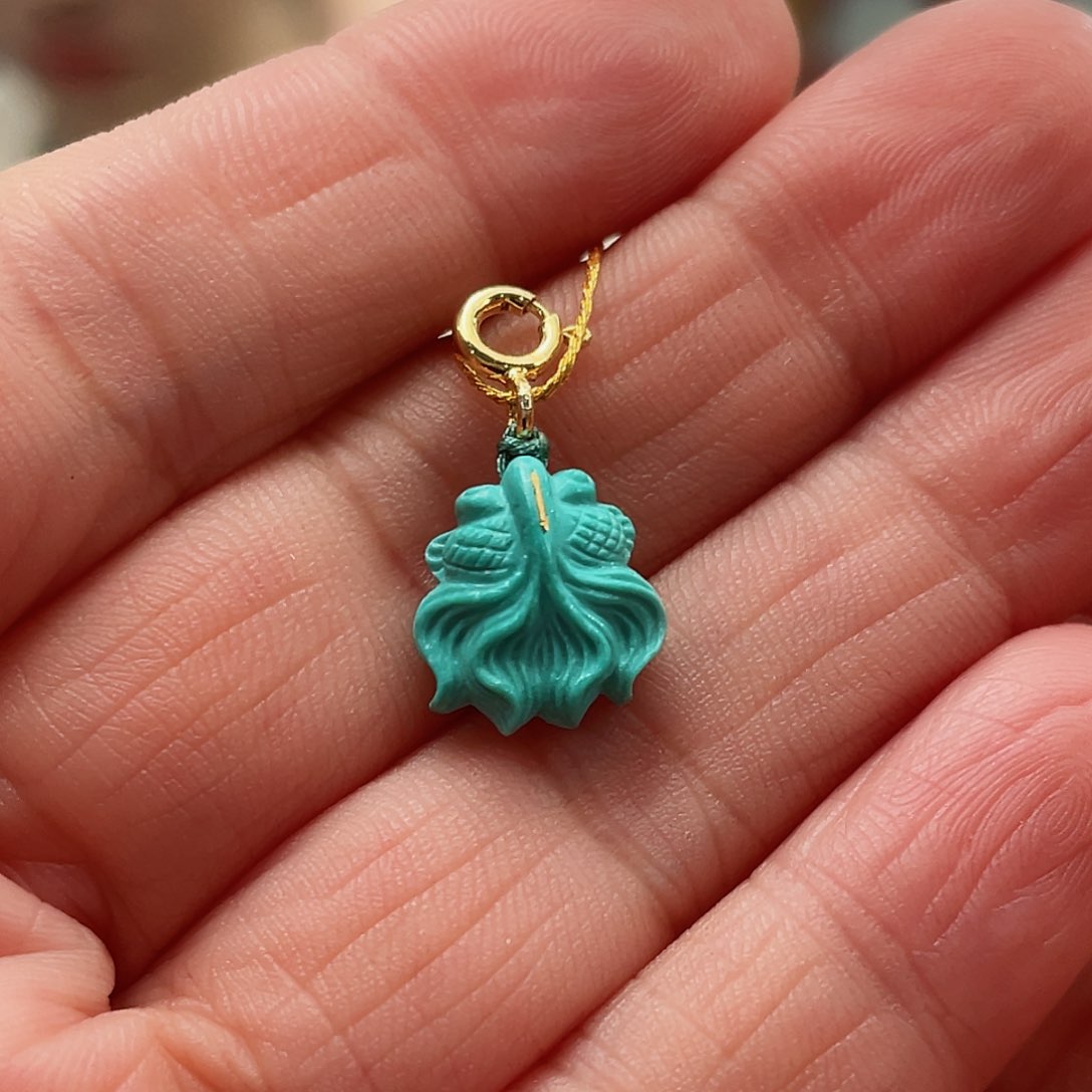 绿松石颈饰未镶嵌