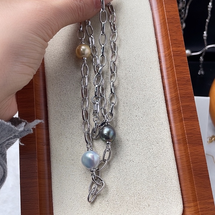 ****嘿银S925镶嵌海水珍珠颈饰