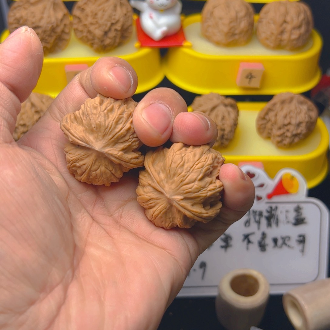 文玩核桃把件野狼37
