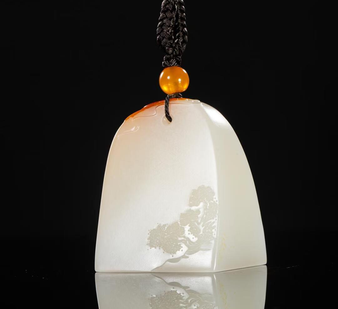 【玉质天成】新疆和田玉吊坠  林亭雅趣羊脂玉洒金皮墩墩