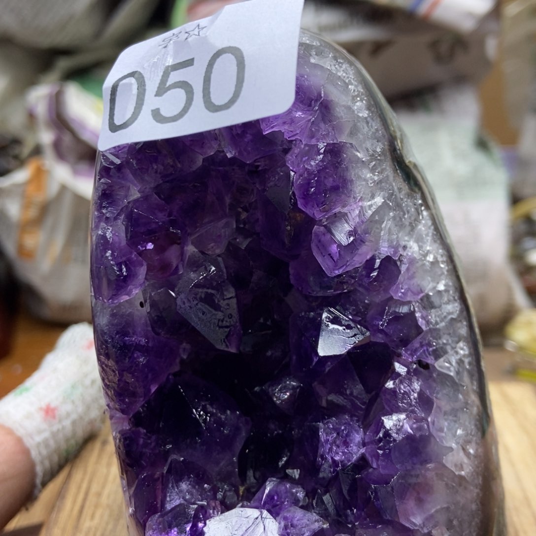 紫晶天然水晶摆件未镶嵌