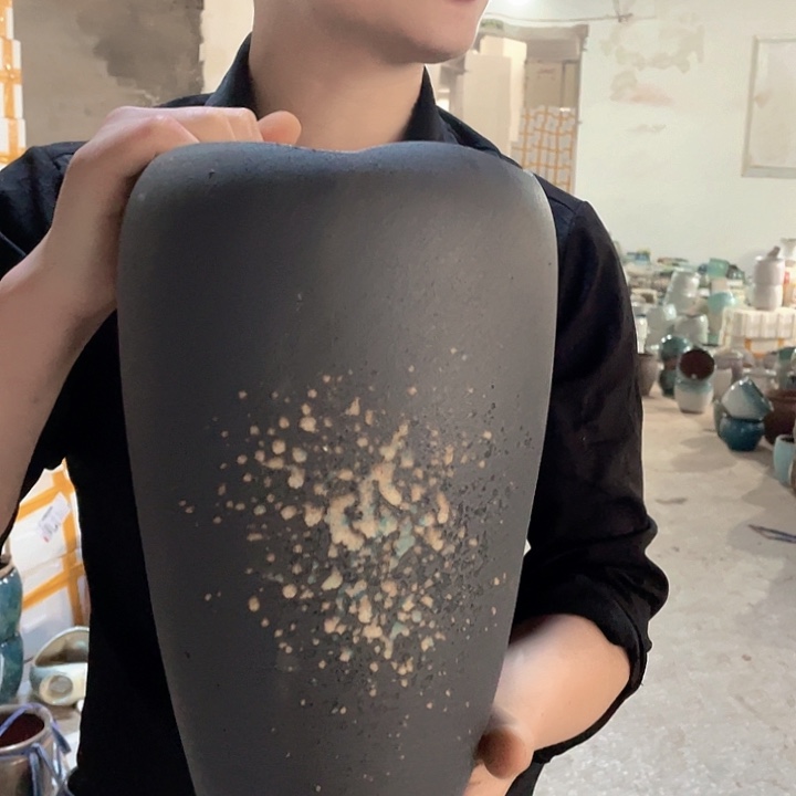 瑕疵一个18/32一个