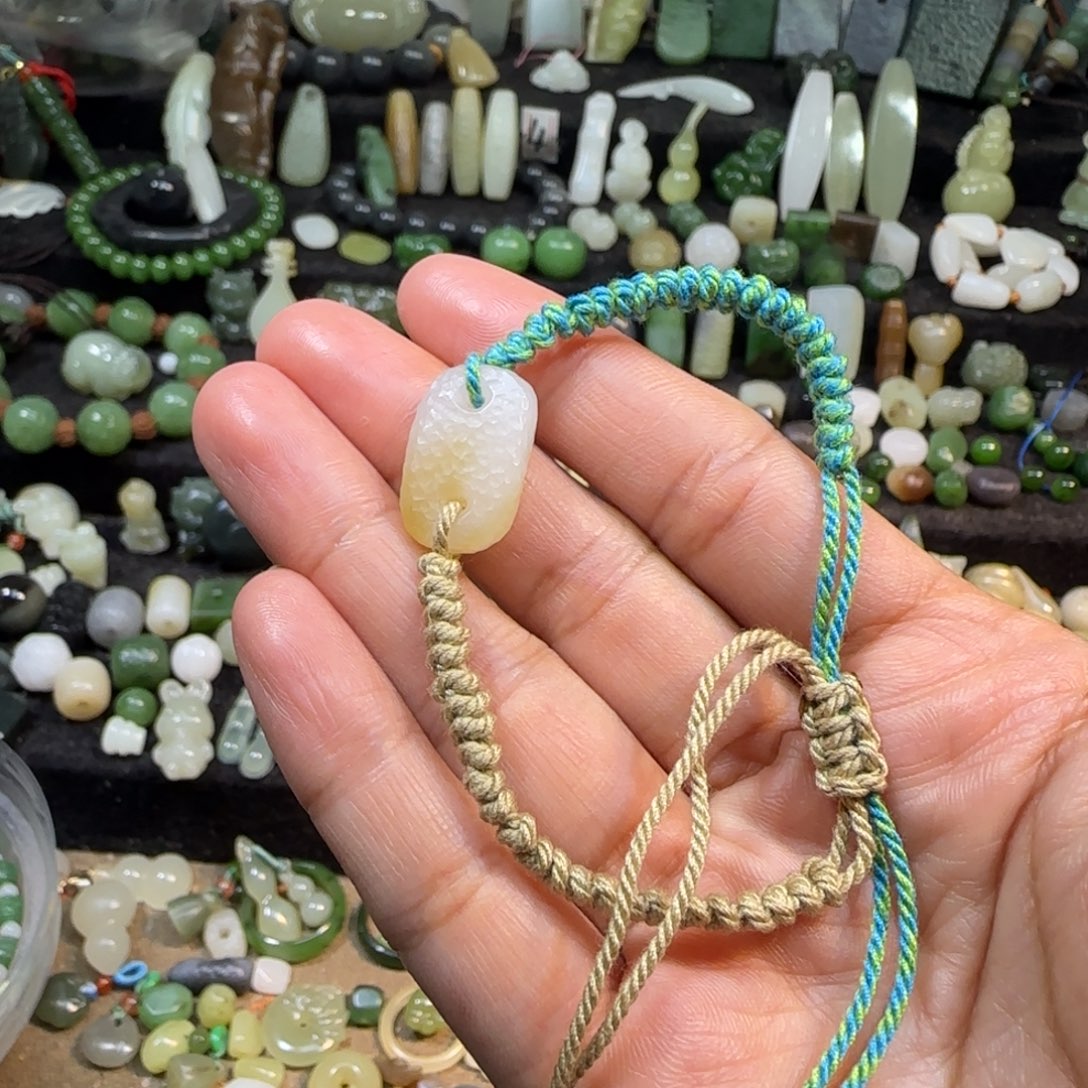 未镶嵌手链和田玉糖白猪鼻子糖白手牌