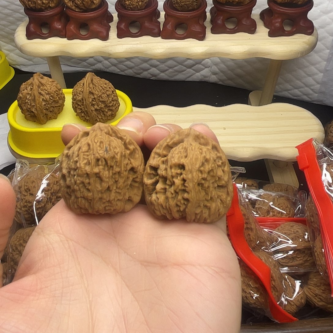 文玩核桃吊坠南疆小对儿手把件