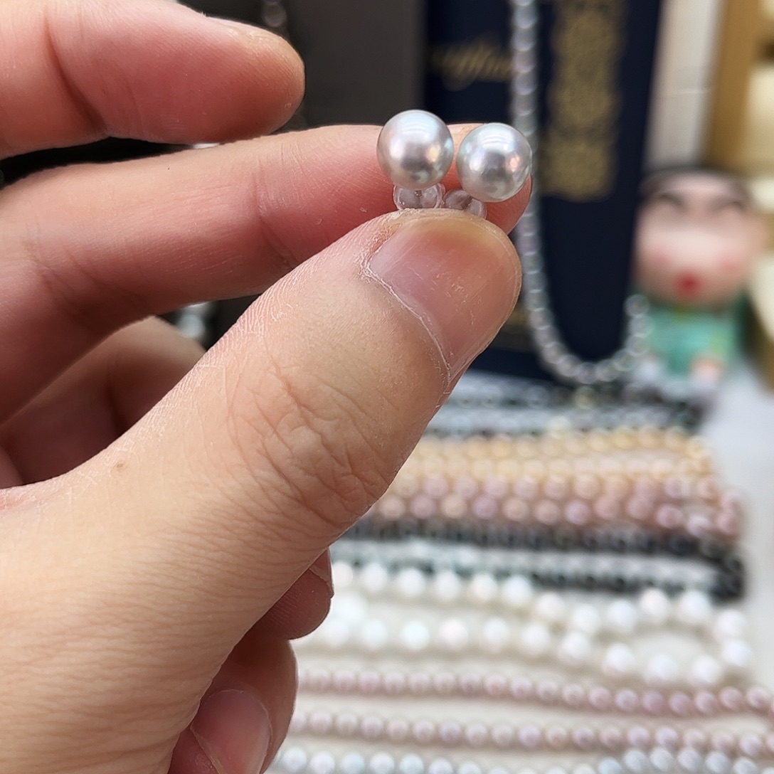 未镶嵌海水珍珠耳饰