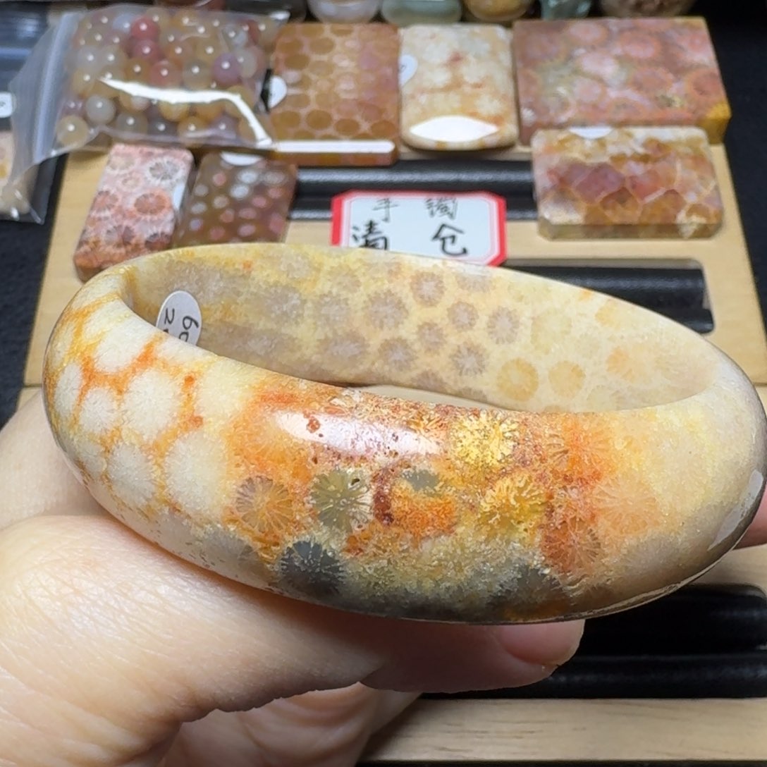 硅化玉60鹅黄桔红，可盘未镶嵌