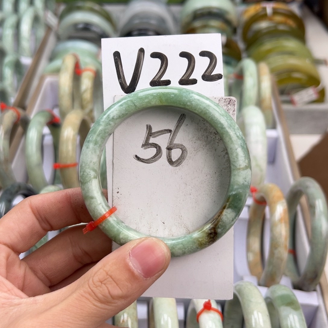 岫玉手镯未镶嵌天然岫玉