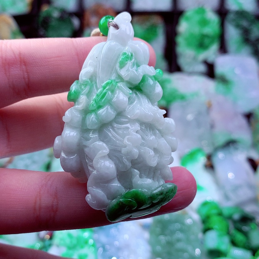 【闪购商品】翡翠颈饰未镶嵌挂件