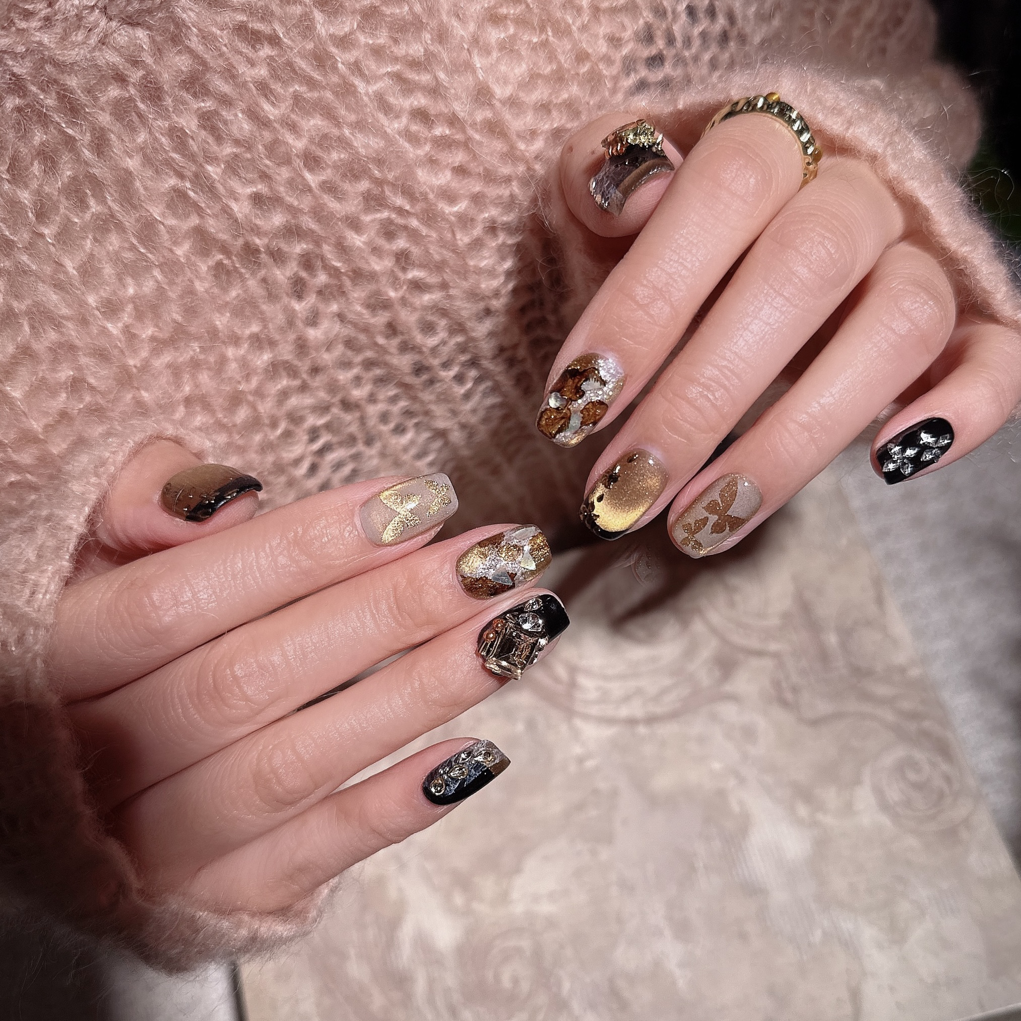 爱转角~奢华显白高定设计纯手工秋冬猫眼气质显白爆闪穿戴甲中方