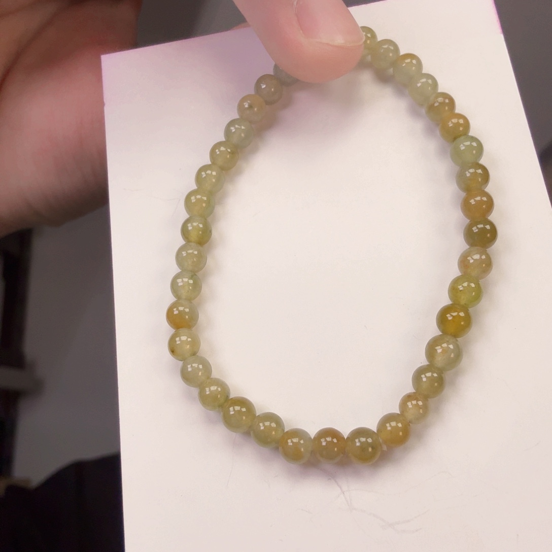 翡翠挂件未镶嵌一件