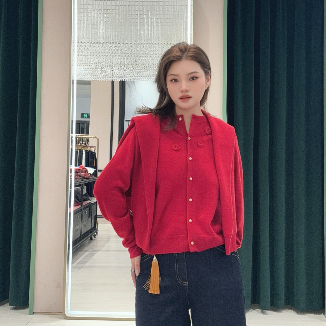 新中式品玉红色上衣