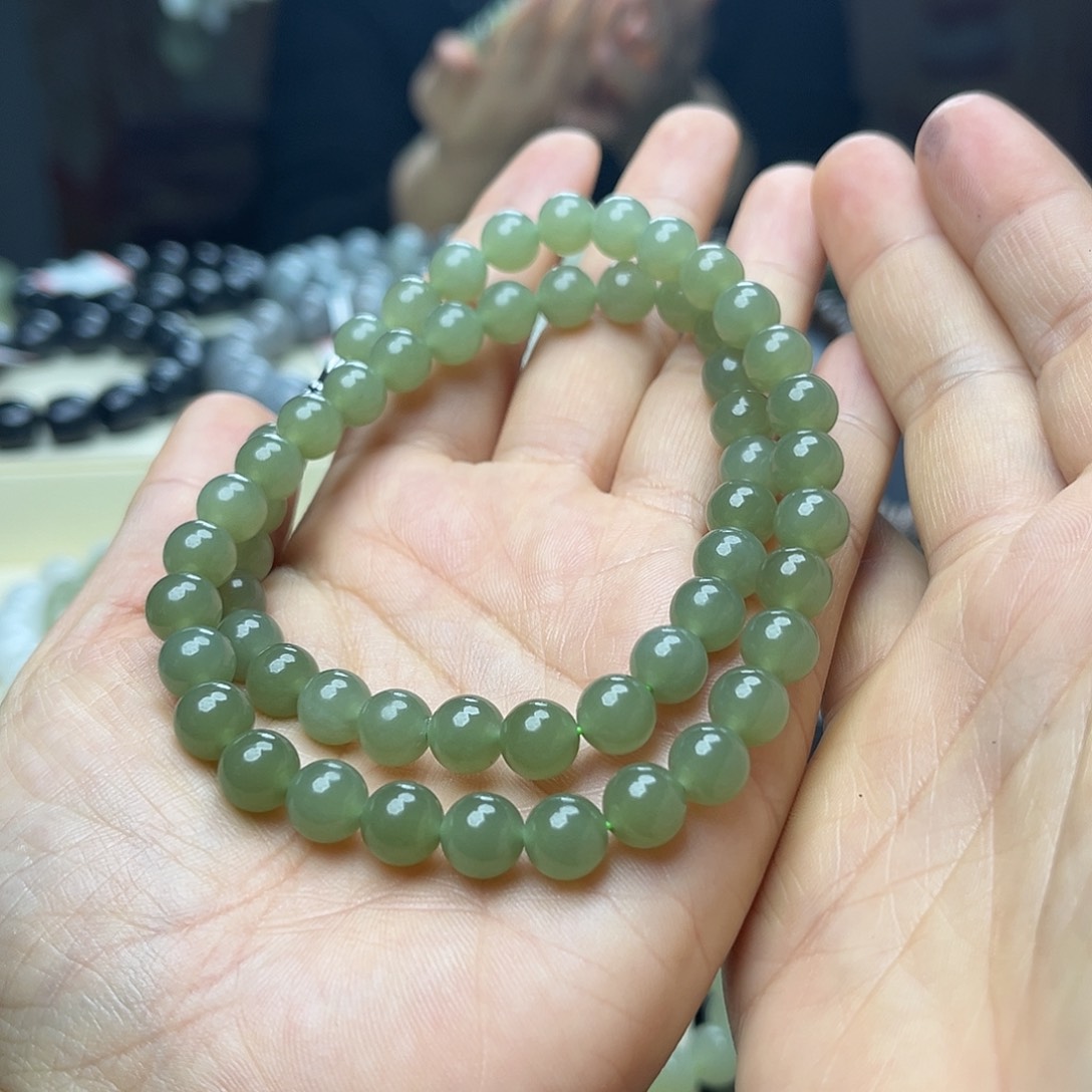 和田玉手链未镶嵌红*果