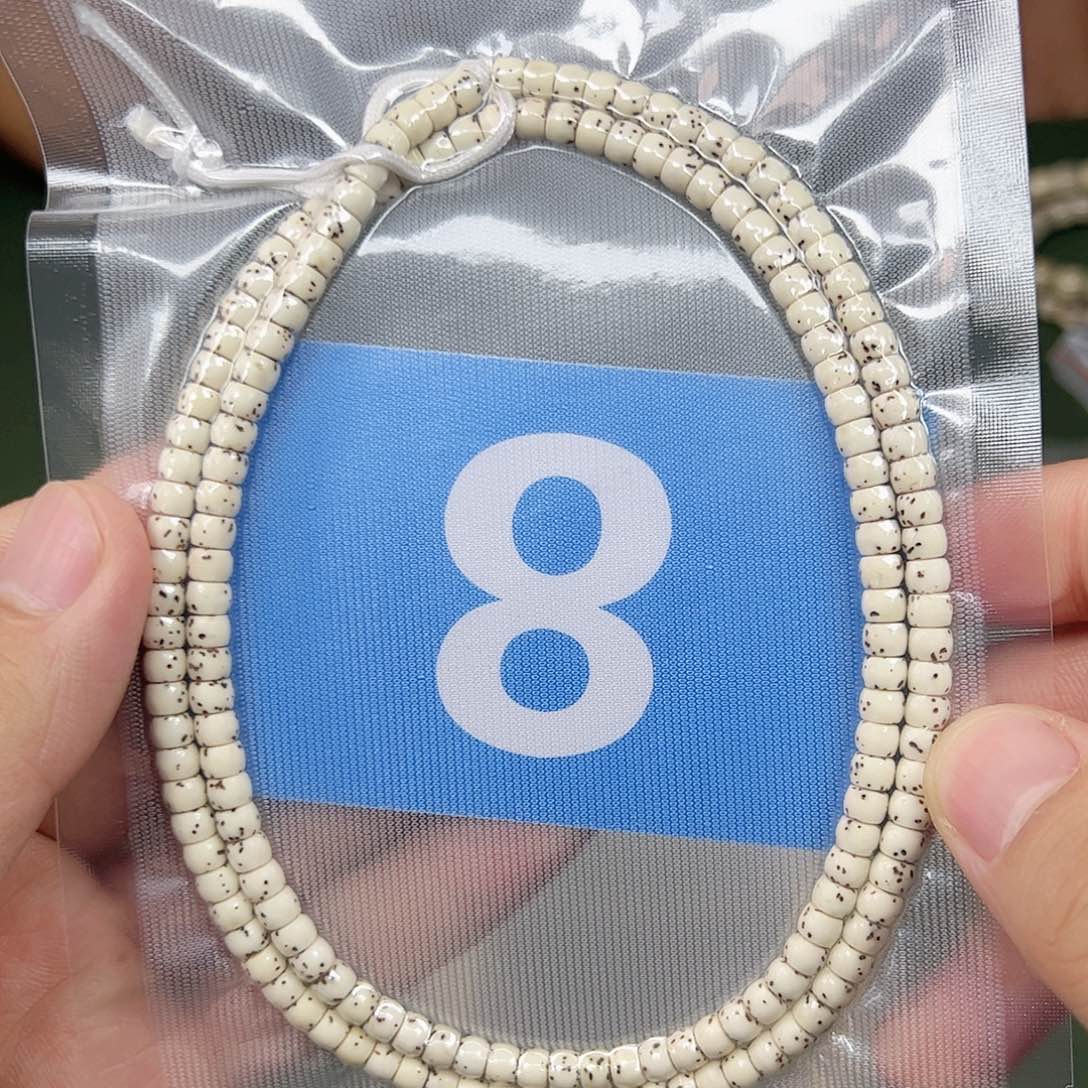 星月菩提吊坠54脖挂。  8